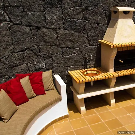 26 With Pool Hot Tub And Great Sea Views Villa Playa Blanca (Lanzarote)